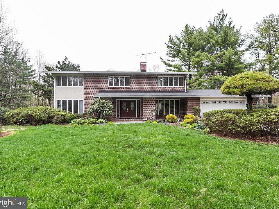 1st image of 3030 Grafton Ln