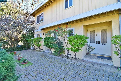 3577 Brook St Photo 1