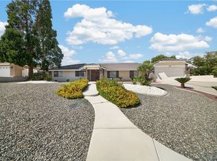 13690 Hidden Valley Rd, Victorville, CA 92395