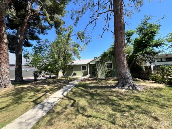 1600 Los Robles Dr, Bakersfield, CA 93306