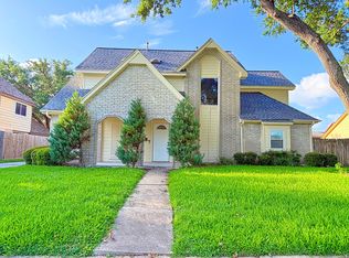 2210 Redcliff Dr, Missouri City, TX 77489