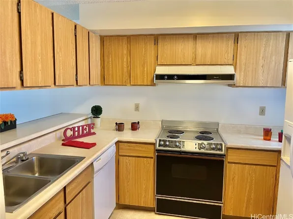 990 Ala Nanala St APT 30A, Honolulu, HI 96818