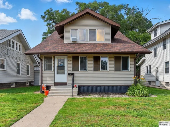 1620 Evans St, Omaha, NE 68110