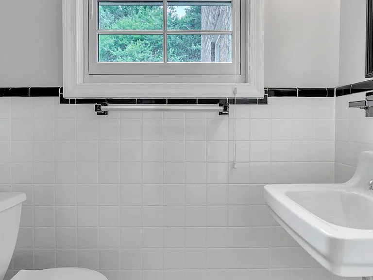 4306 Alton Pl NW — Photo 18