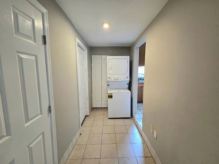 809 Eastern Ave — Photo 15