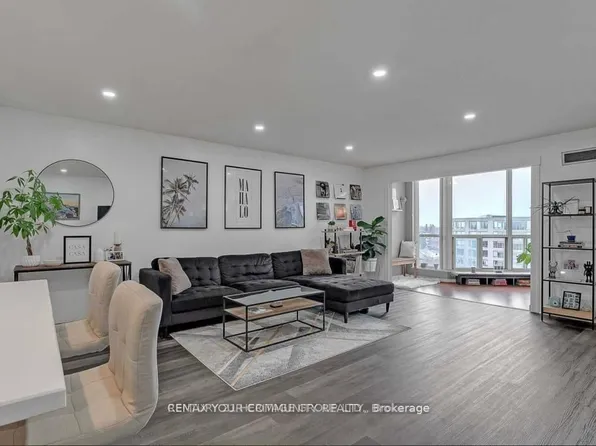 309 Major Mackenzie Dr E #1014, Richmond Hill, ON L4C 9V5