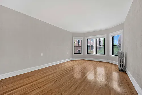 1237 1/2 W Greenleaf Ave #2E Photo 1 1237 1/2 W Greenleaf Ave #2E Photo 1