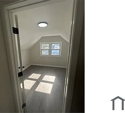 9404 Omar Khayyam Blvd — Photo 3