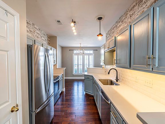 5th image of 68 Spring Crossing Cir