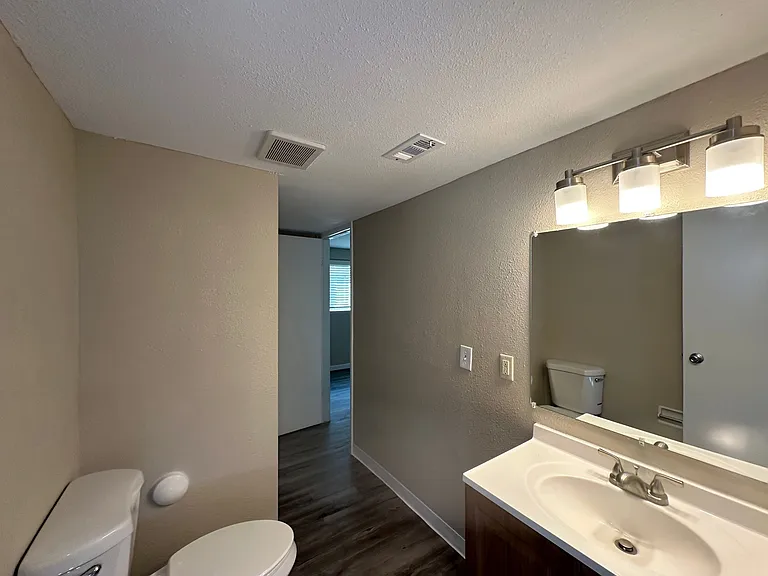 102 W Ida Ave #1 — Photo 9