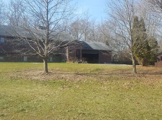 22649 Airline Rd, Sturgis, MI 49091