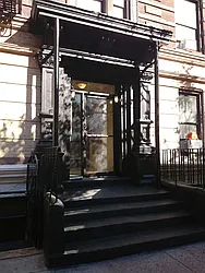 325 East 21st Street in Gramercy Park
