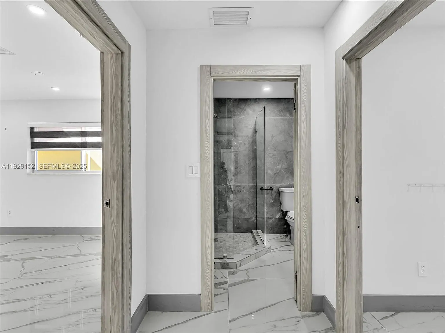 4 bed, 1780 sqft, $6,950 — Photo 3