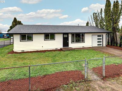 925 N Pershing St, Mount Angel, OR, 97362