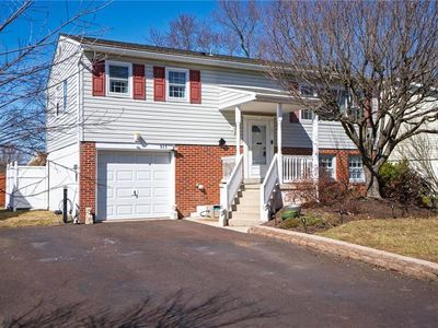 913 Seminary St, Pennsburg, PA, 18073