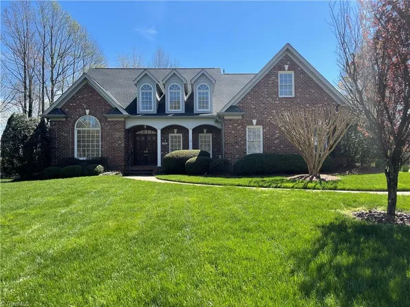 125 Maple Shade Ct, Winston Salem, NC 27106