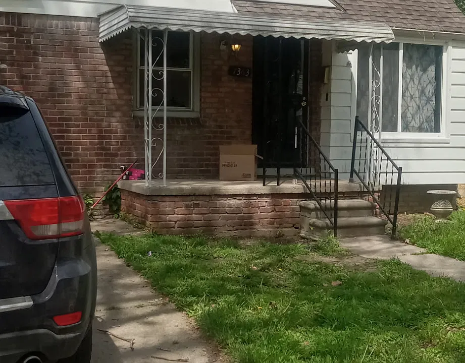 7363 Stout St