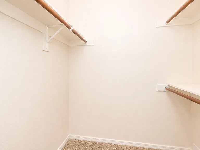 Riverbend Apartments — Photo 52