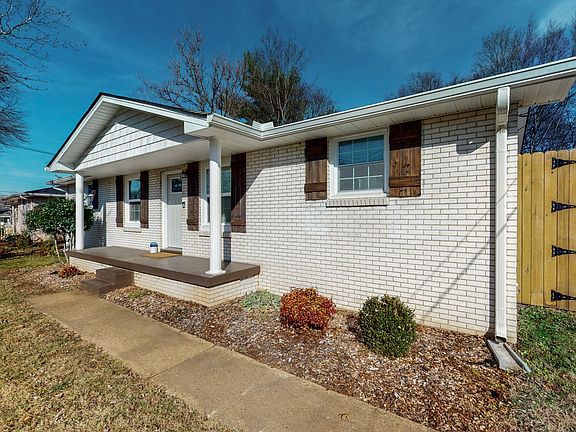 4th image of 3814 Crouch Dr