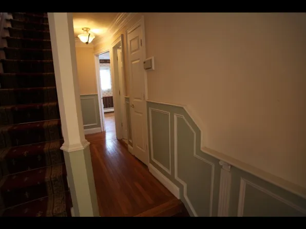 118 Swarthmore Ter, Metuchen, NJ 08840
