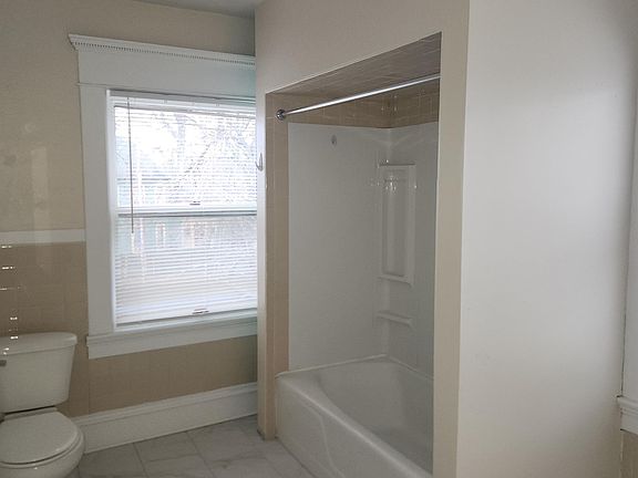 5th image of 1343 14th St NW #2