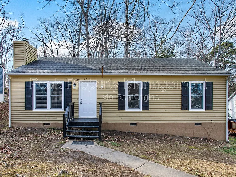 2718 Grantwood Ct — Photo 2