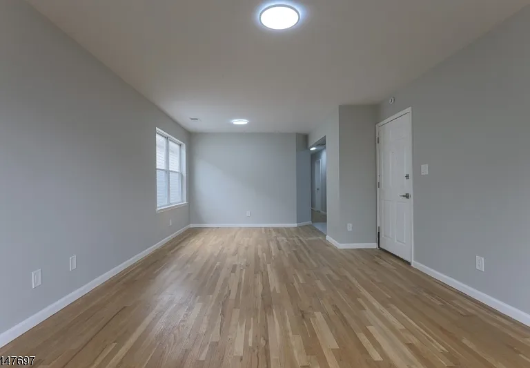 452 Marshall St #2 — Photo 7