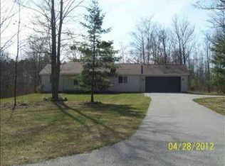 9831 Ridge Run Rd, Cheboygan, MI 49721