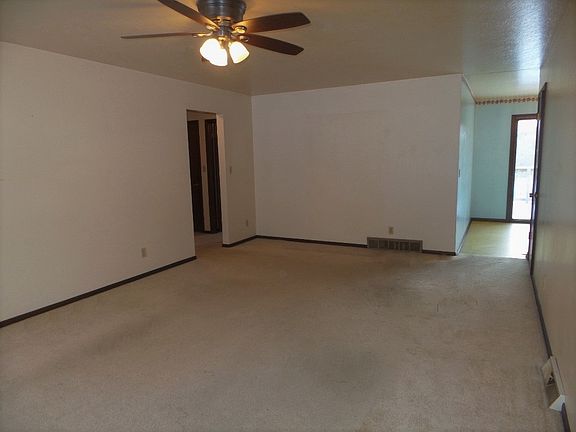 3rd image of 3205 Cheyenne Blvd
