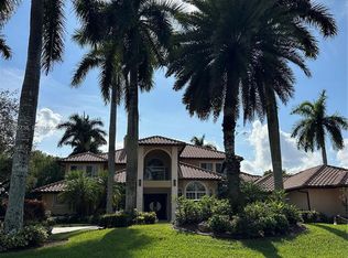 3855 Windmill Lake Rd, Weston, FL 33332
