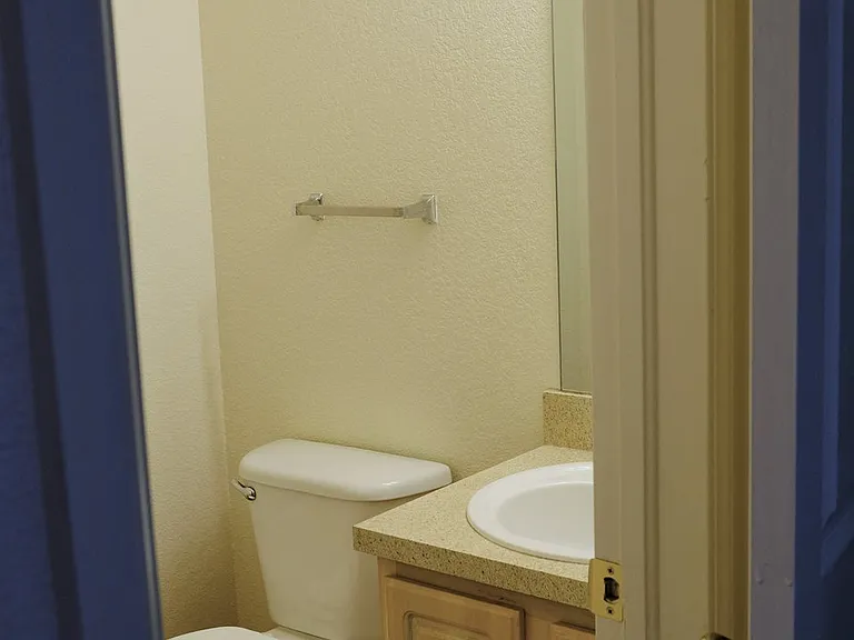 Ivy Hill Townhomes — Photo 10
