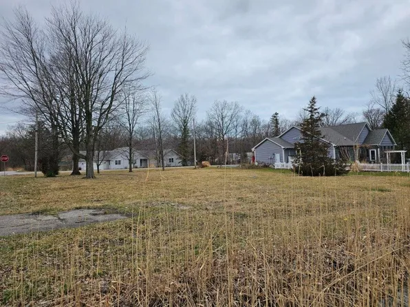 1615 N Main St, Porter, IN 46304