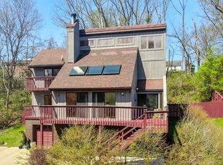 112 Leisure Ln, Huntington, WV 25705