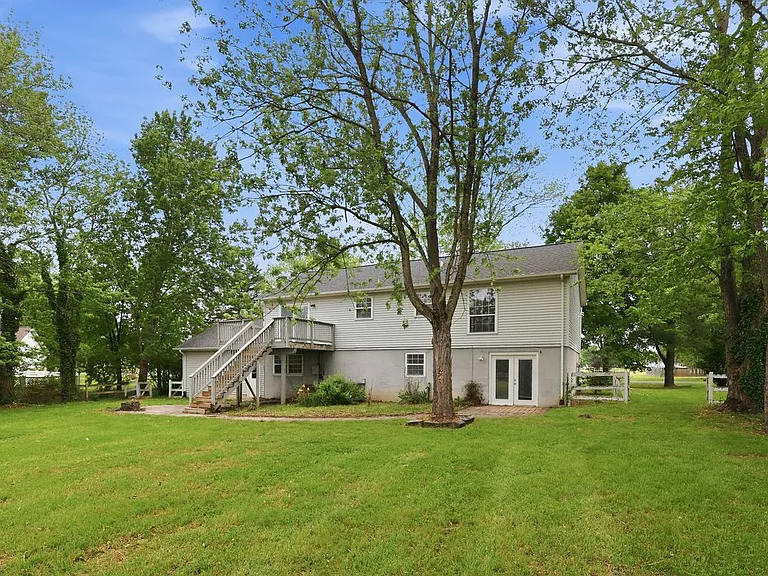 11259 Edgewood Dr — Photo 21