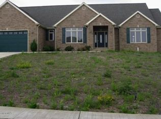 551 Palmer Cir #L48, Dickson City, PA 18519