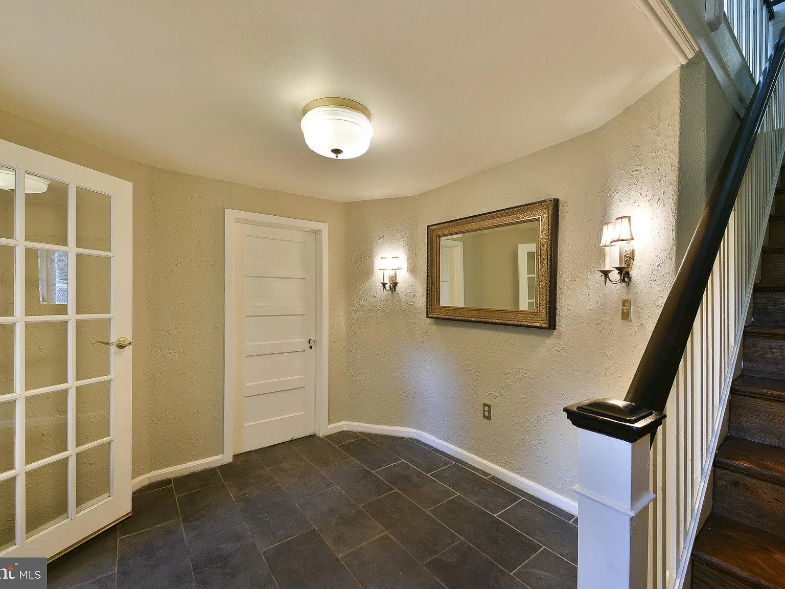 3 bed, 1.5 bath, 1480 sqft, $2,200 — Photo 4