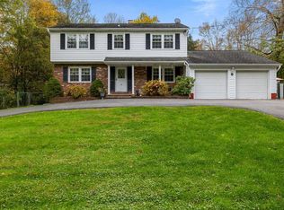 14 Cindy Ln, Highland Mills, NY 10930