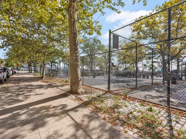 3111 Brighton 1st Place image 19 of 21