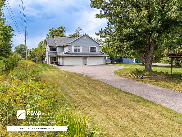 815 Island Ct #1 — Photo 13