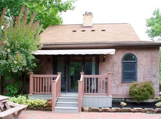 15 N Shore Dr, Alden, NY 14004
