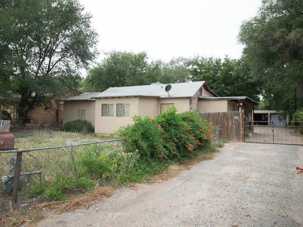 1531 Tapia Blvd SW, Albuquerque, NM 87105