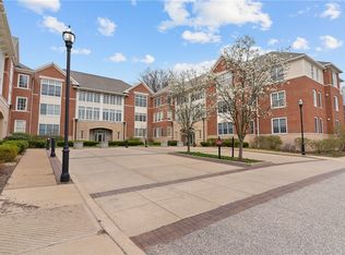 1240 Crescent Pl APT 1H, Pittsburgh, PA