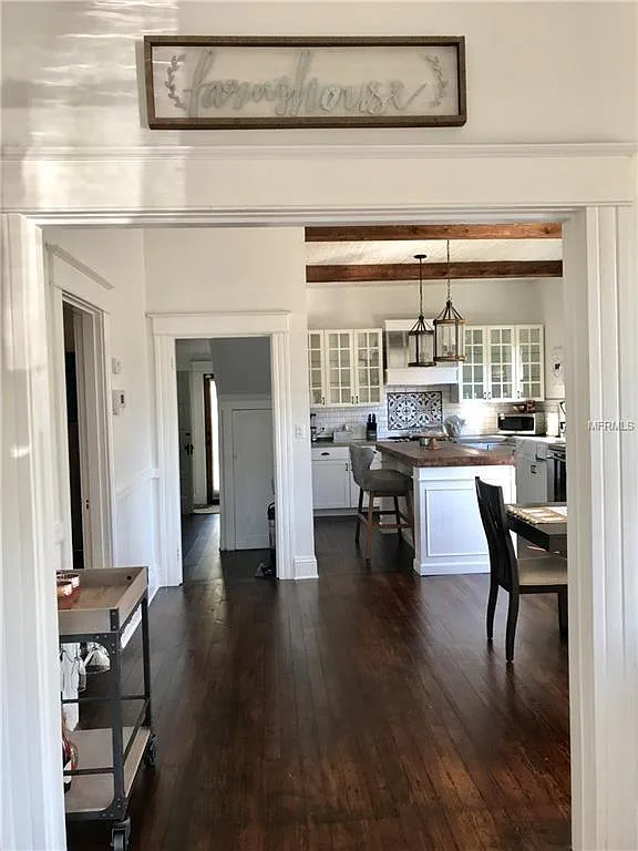 4 bed, 2.5 bath, 1632 sqft, $4,000 — Photo 4