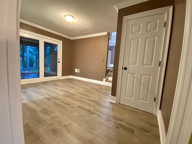 105 Mamie Ct — Photo 22