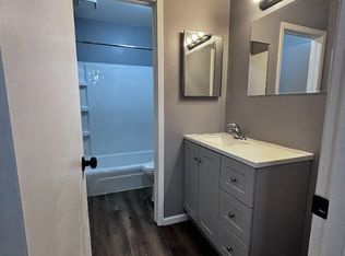 1005 S East St #111, Appleton, WI 54915