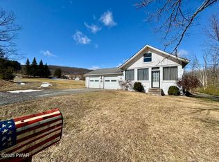 29 Carbondale Rd, Waymart, PA 18472
