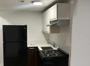 5054 N Winthrop Ave APT 101, Chicago, IL 60640