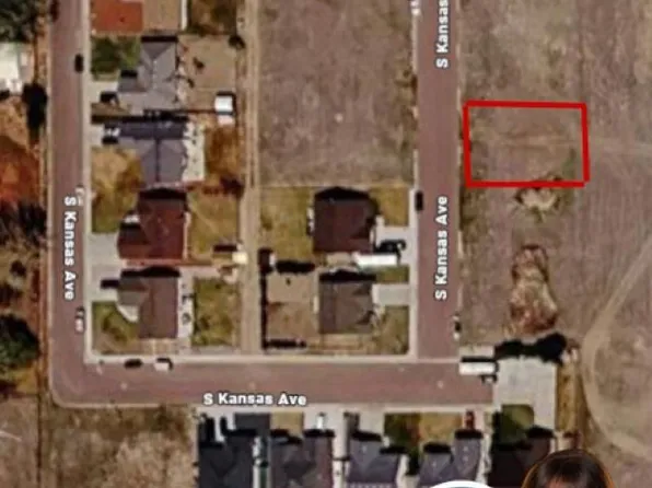 17 S Kansas Ave, Guernsey, WY 82214
