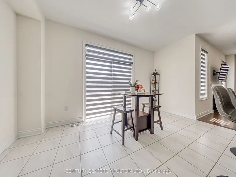 1223 Plymouth Dr — Photo 15