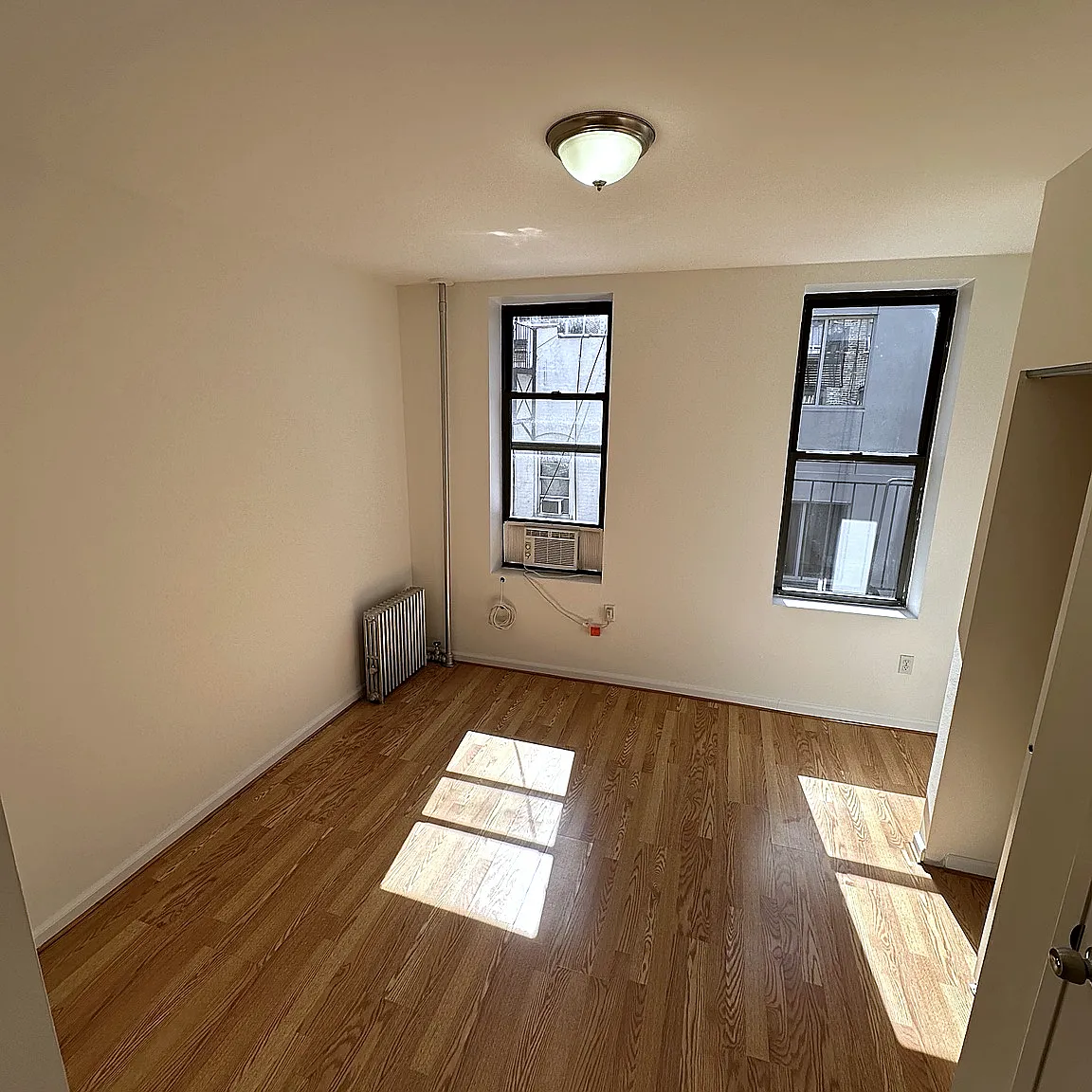 346 East 62nd Street — Photo 2